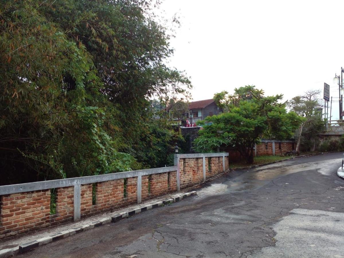 Urbanview Hotel Rio Life House Cianjur By Reddoorz Exterior foto